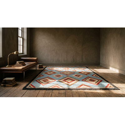 Tapis crocheté antique à motif d'art populaire