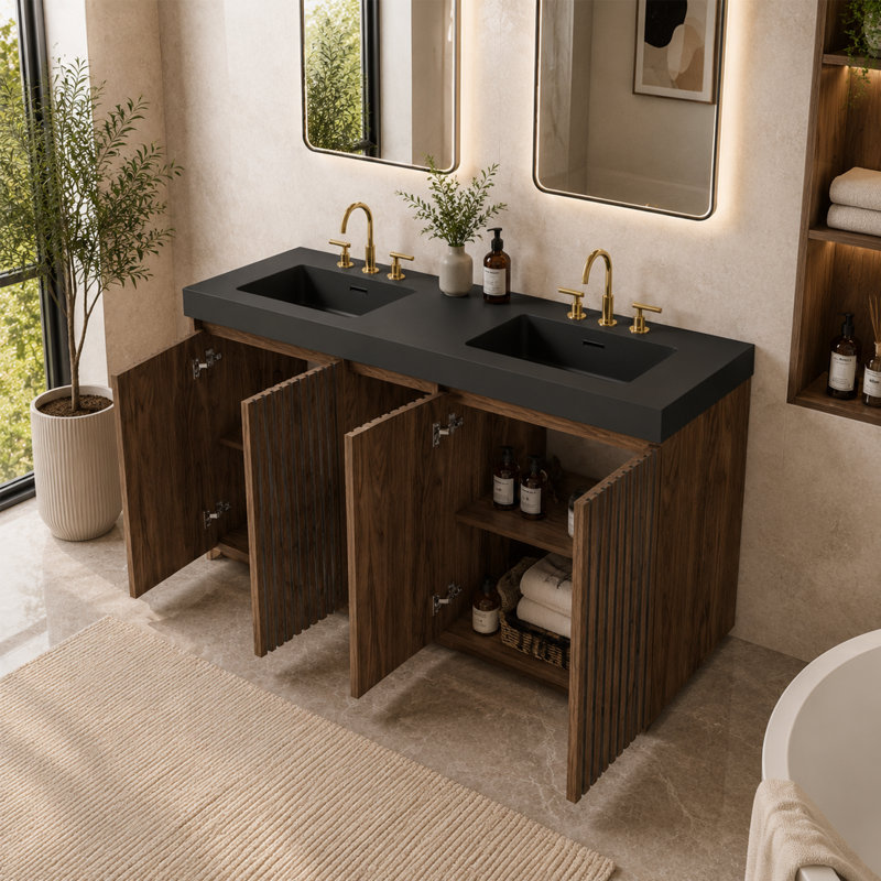 Meuble-lavabo double sur pied Lumene 60" Winston en noyer avec lavabo en quartz intégré, panneaux cannelés, portes à fermeture amortie, étagère centrale ouverte, lavabo noir en option, meuble de salle de bain moderne