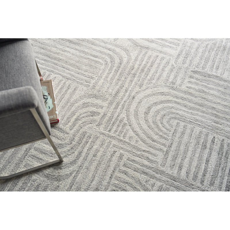 Juno Hand Tufted Geometric Area Rug in Gray/Ivory, Rectangle 5' x 8'
