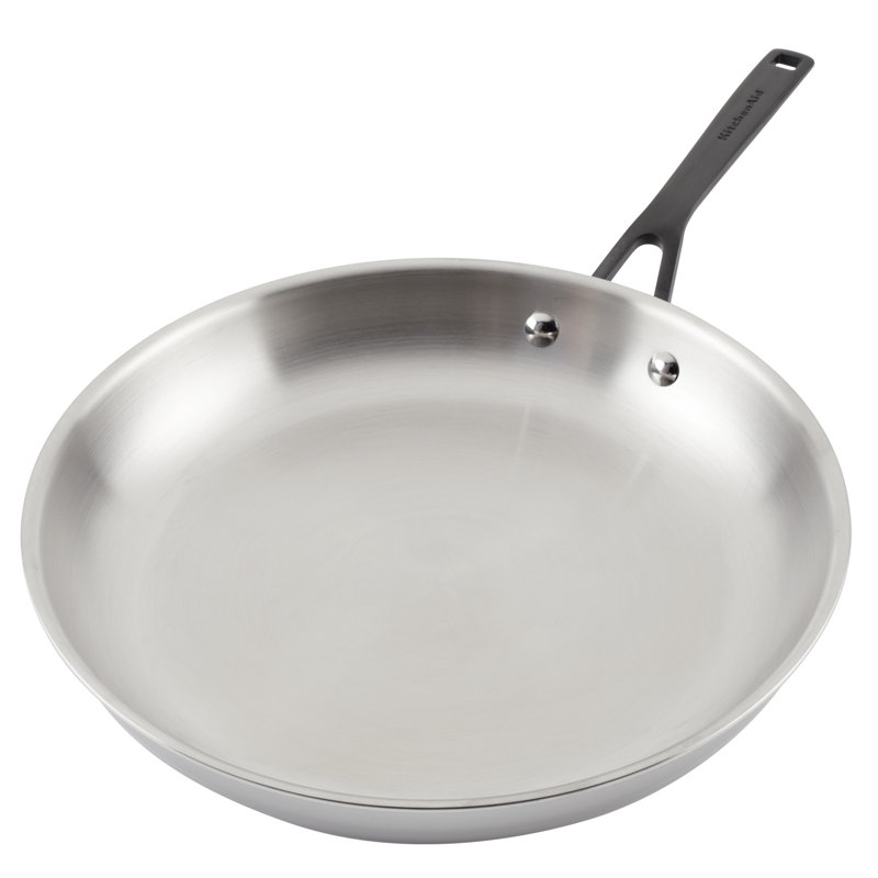 Poêle à frire à induction en acier inoxydable poli KitchenAid à 5 plis KitchenAid, 12,25 pouces Modifier, L 12,25 po, Argent