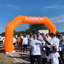 Arche gonflable de 20 pi avec ligne de départ orange avec souffleur intégré, arche gonflable hexagonale pour courses de 5 K, courses caritatives, sports scolaires et événements promotionnels-729087360