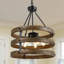 Lustre de style campagnard moderne à 5 lumières avec lanterne Gatlin