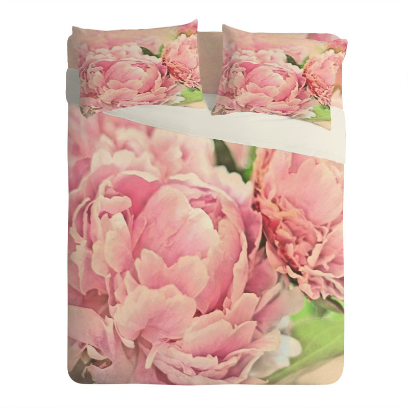 Lisa Argyropoulos Floral, Standard