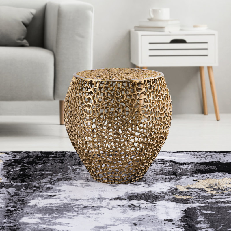 Table d'appoint moderne et contemporaine dorée - Fabrication en aluminium pour la vie à la maison, Doré