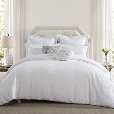 Matelasse Bright White Full/Queen Comforter Set
