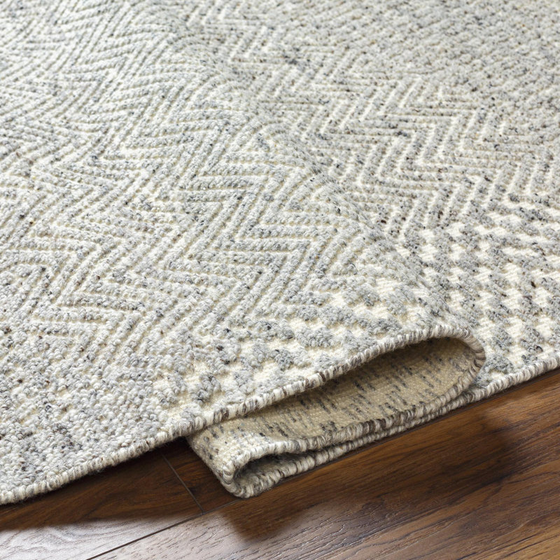 Cliffes Hand Knotted Area Rug, Rectangle 4' x 6'