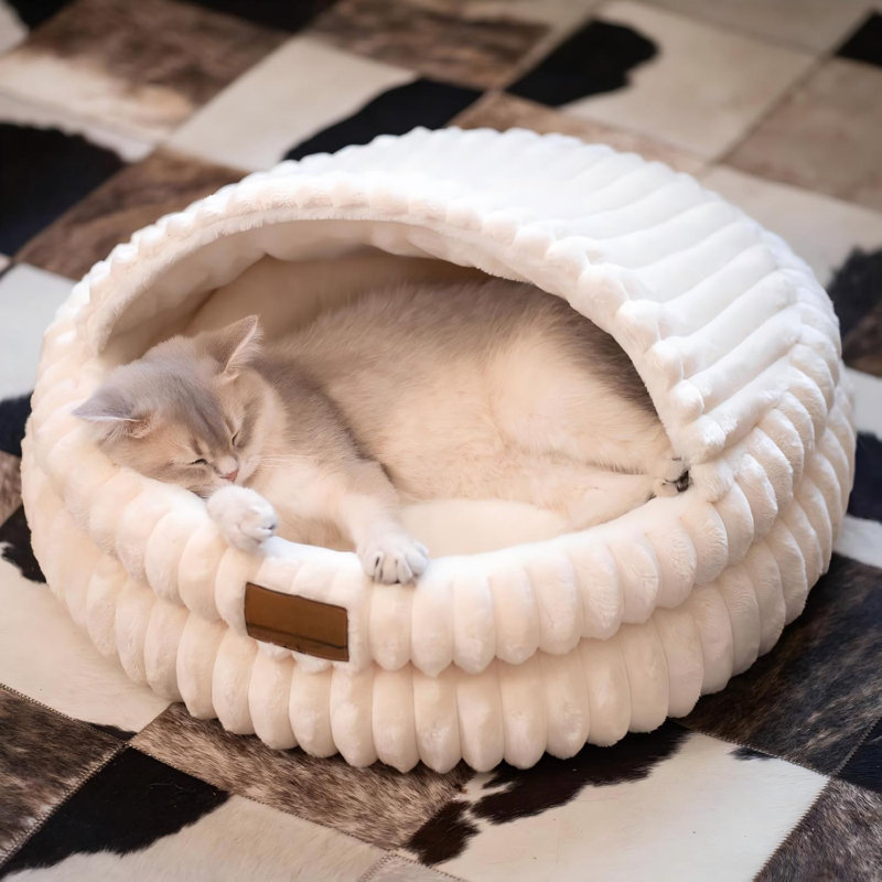 Lit pour animal de compagnie à capuchon avec coussin Cats