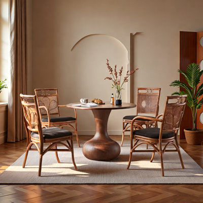 Creative Design Durable Ash Wood Round Table