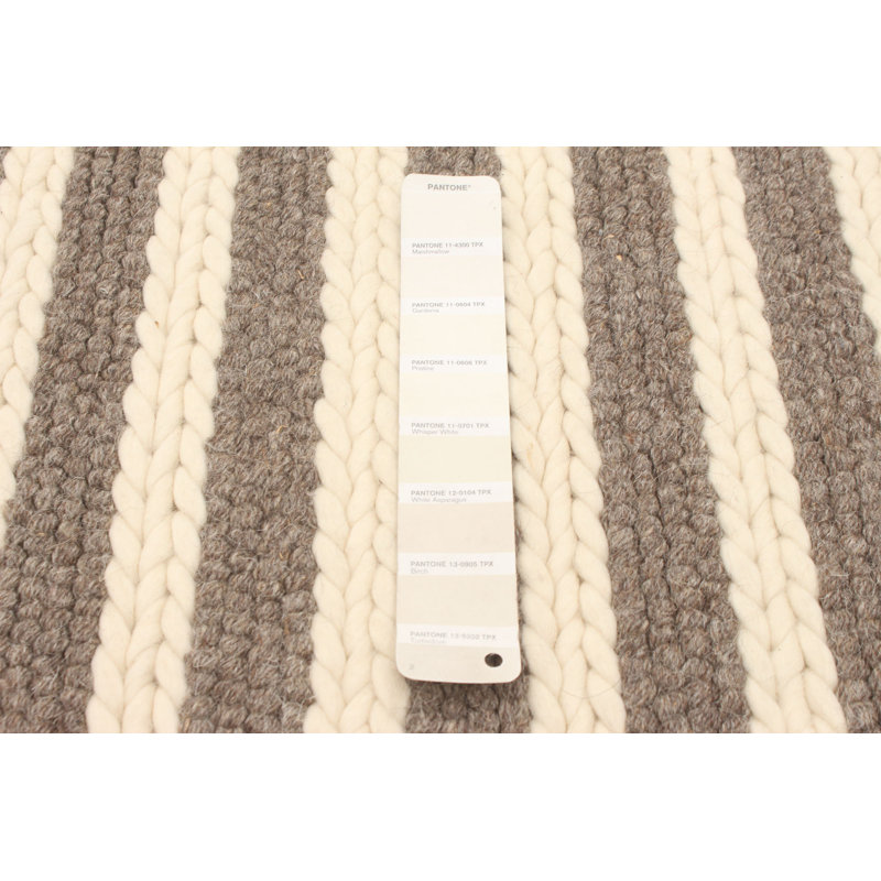 Tapis crème rayé en laine tressé à la main Baltierra