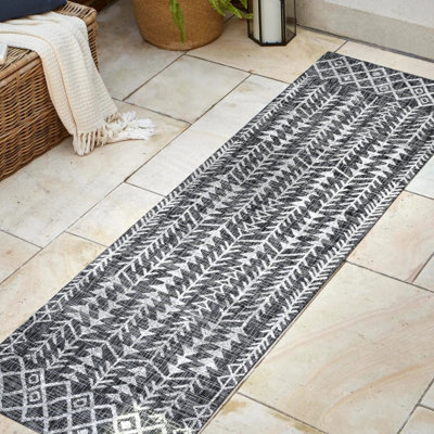 Yosemite Bohemian Geometric Black/Ivory Indoor/Outdoor Rug