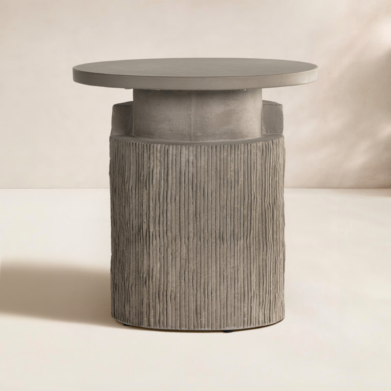 Huron Outdoor Round, 20" W x 20" L x 21" H