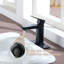 Robinet pour salle de bain à poignée simple avec drain Probe