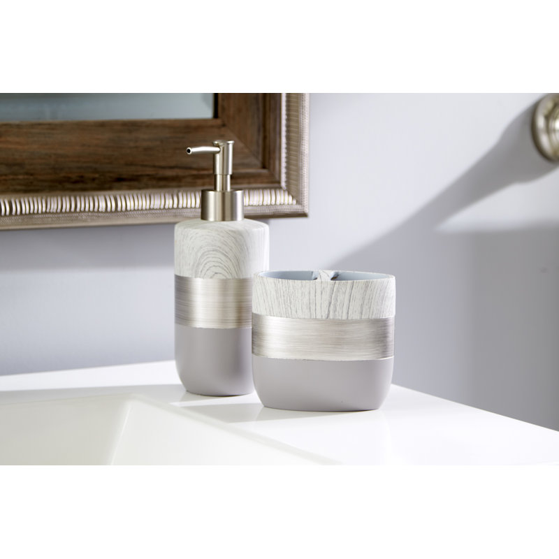 Geraghty Toothbrush Holder