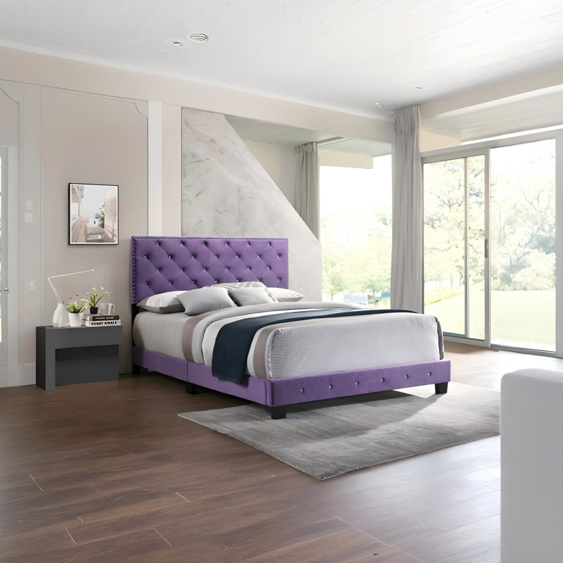 Lit double transitionnel mauve avec support durable et assemblage facile pour les chambres à coucher modernes