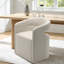 Chaise rembourrée avec roulettes cachées-1252908514