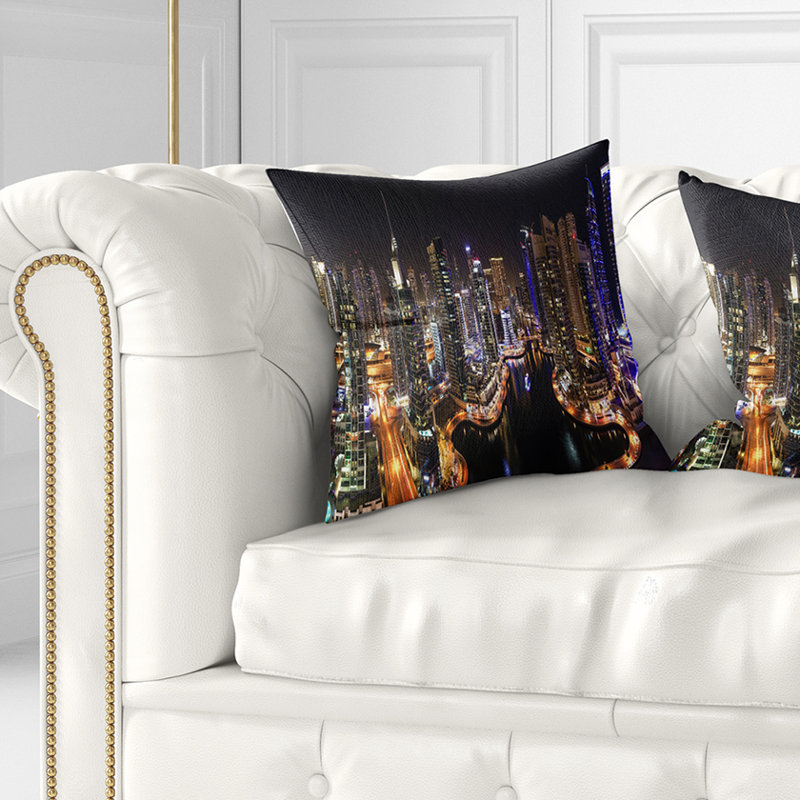 Coussin décoratif avec vue sur la marina de Dubaï, vue de nuit, 18 po x 18 po