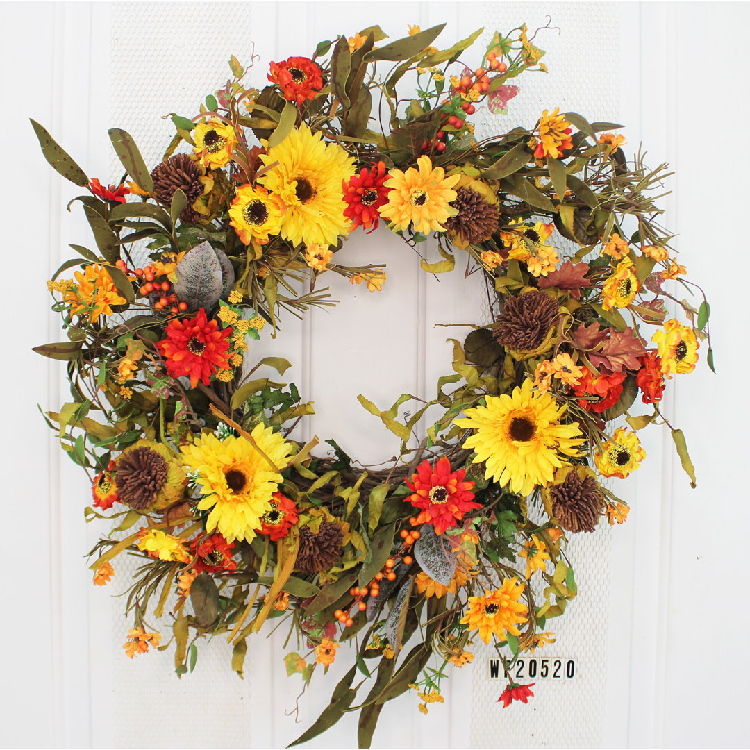 Handcrafted Faux Mixed Assortment Foam 24'' Wreath Primrue