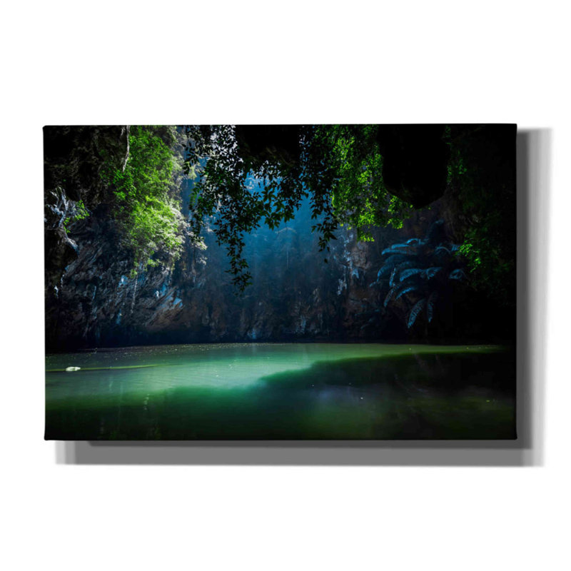 «Lagoon» par Nicklas Gustafsson, art mural sur toile, H 12 po x l 18 po x P 0,75 po