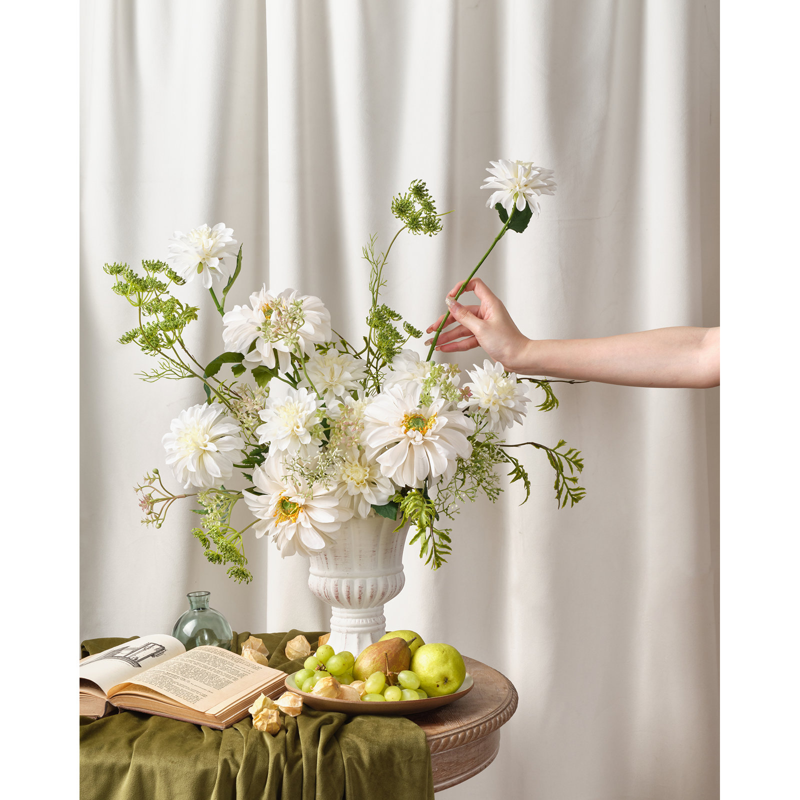 17" Dahlia Set, White