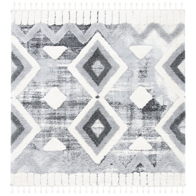 Siri Southwestern Grey/Ivory Area Rug
