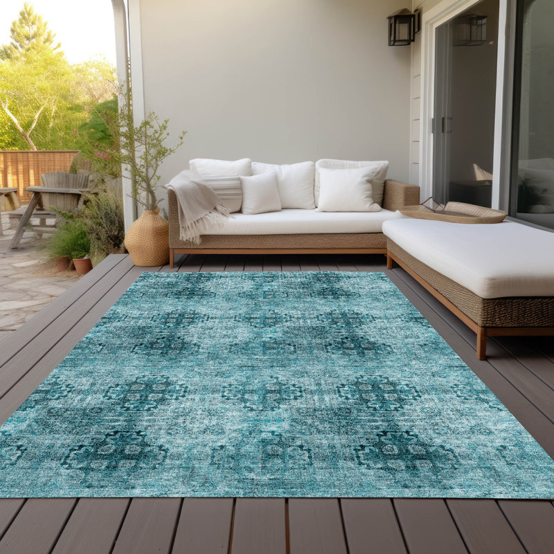 Katherene Floral Indoor / Outdoor Rug, Rectangle 5' x 7'6"