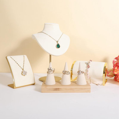Organisateur de rangement de bagues en bois beige, porte-bagues en velours, présentoir à bagues mignon à vendre, porte-bagues de mariage à la table de chevet