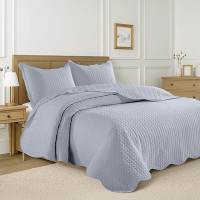 Embossed Quilted Bedspread Set – Ultra Soft Microfiber Coverlet With Pillow Shams, Hotel-Style Bedding For All Beds