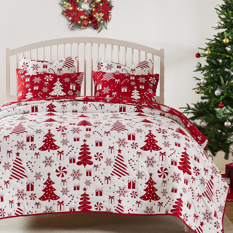 Greenland Home Fashions Peppermint Party 2-Piece Twin Size Red Coverlet Set, 68x88 Inch, Peppermint Party