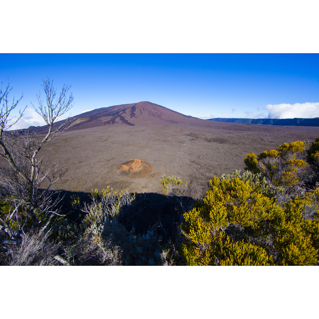 Piton De La Fournaise von Imv - Kunstdrucke auf Leinwand ohne Rahmen