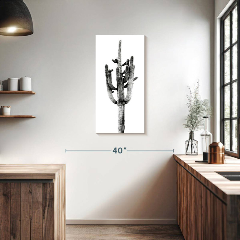 Saguaro noir et blanc II, H 36 po x l 18 po