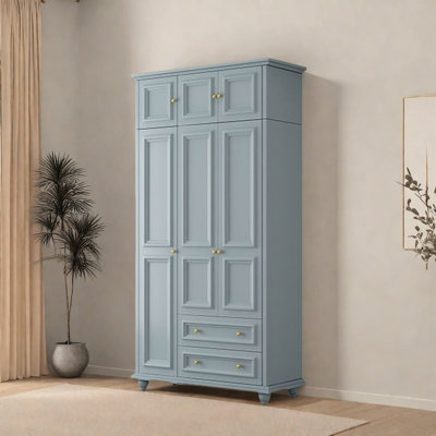 Simple Wardrobe Of Solid Color by marlao