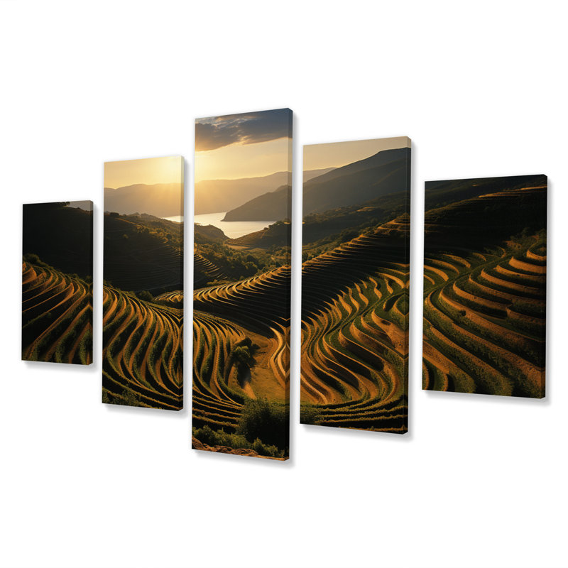 Scenic Dynamic Vineyard I - Landscapes Wall Art Living Room - 5 Panels