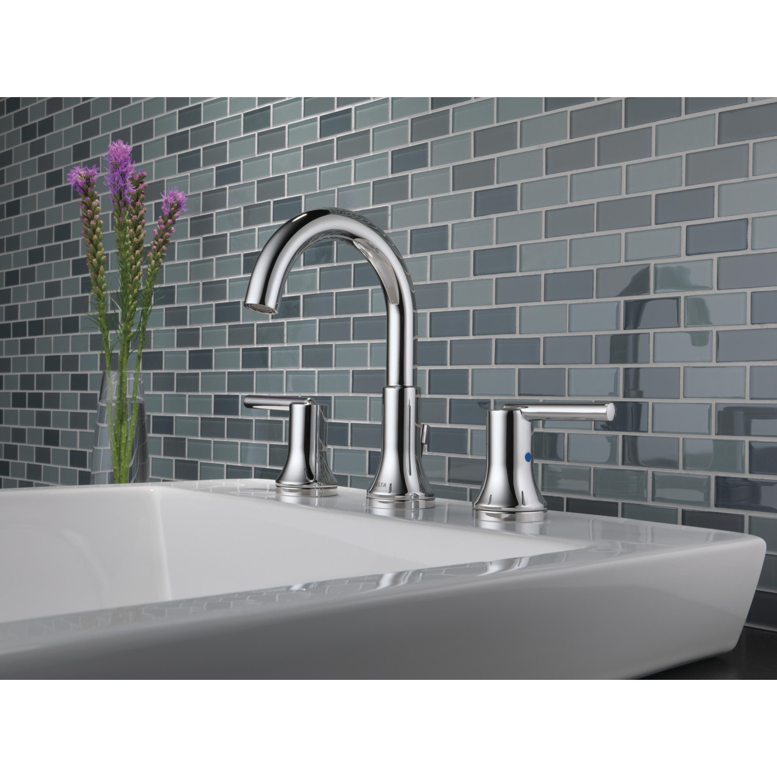 Trinsic Widespread Bathroom Faucet with Drain, Chrome