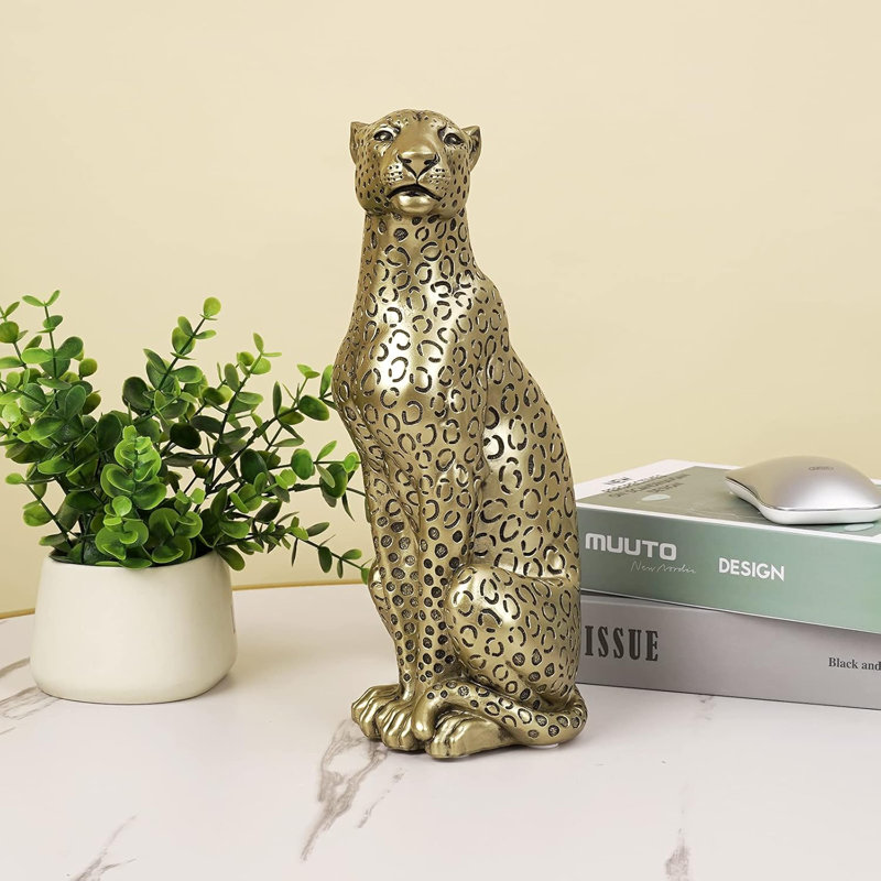 Yeraldo Figurines & Sculptures