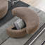 Fauteuil club en tissu avec pieds en bois-554106313
