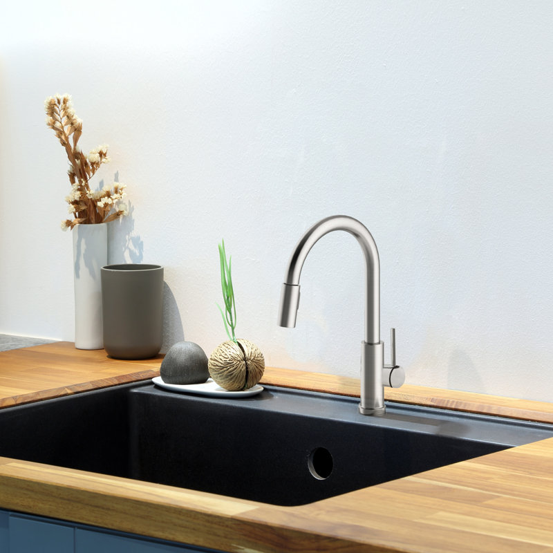 Robinet de cuisine à poignée simple Eastport II, Nickel satiné
