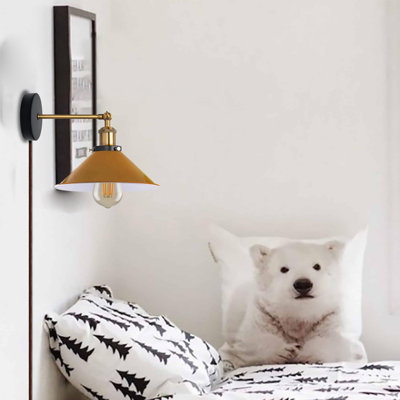 Plug-in Armed Sconce