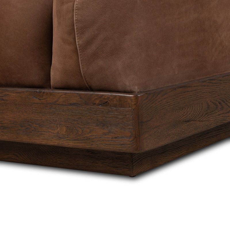 Voller Chair