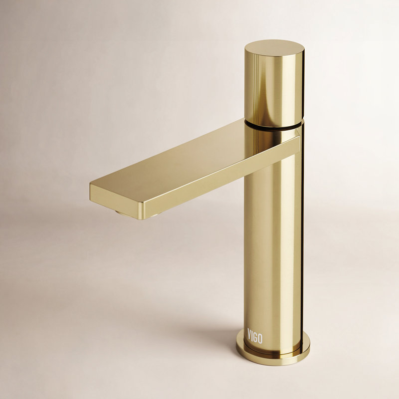 Robinet de salle de bain un trou à poignée simple H 7 po Halsey, Or mat