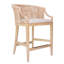 Chic tabouret de comptoir avec une finition blanchie naturelle et un tissu en lin doux pour un siège frais et rembourré de mousse