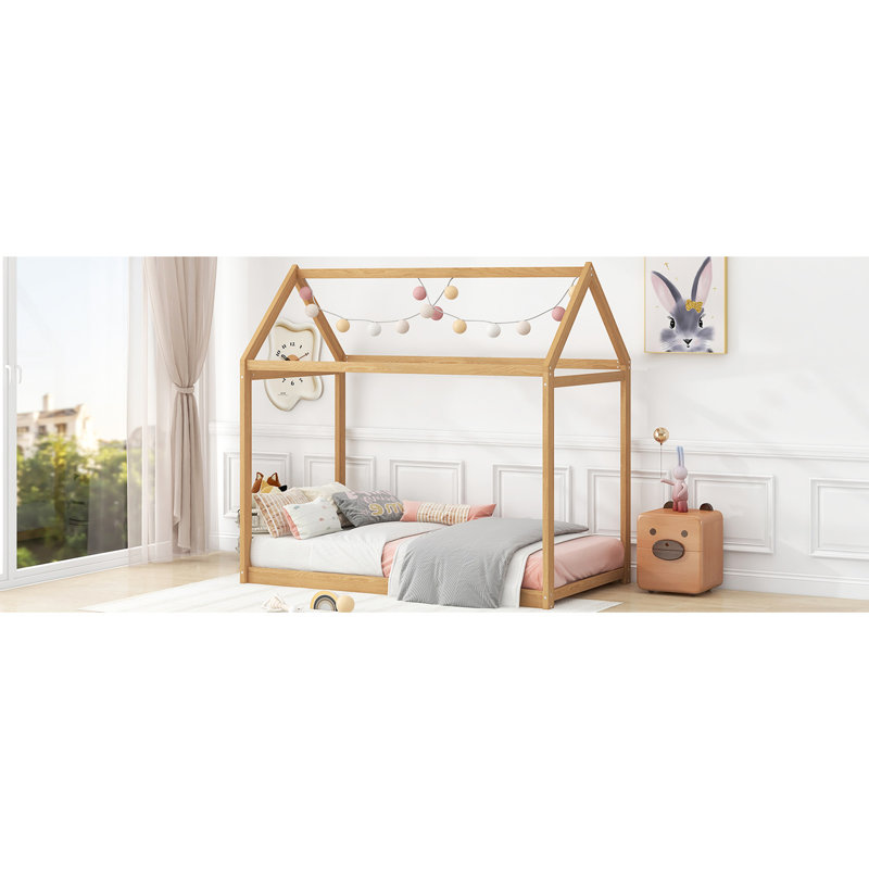 Lit simple couleur de bois