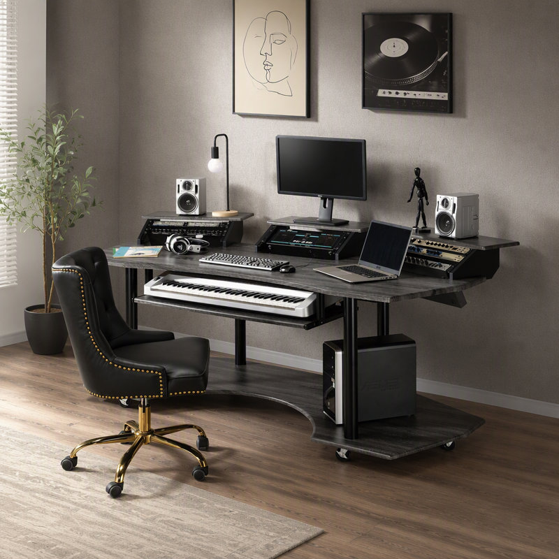 Bureau studio 83 po Eleazar