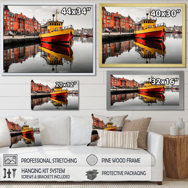 Port Quayside Contrast I sur toile, H 24 po x l 32 po, Cadre flottant blanc