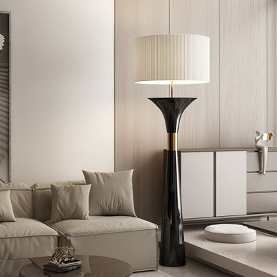 Lampes sur pied en fer noir