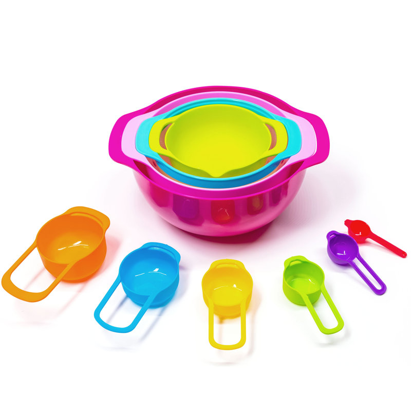Plastic 15 Piece Nested Mixing Bowl Set