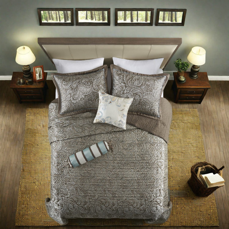 Couvre-lit en jacquard bleu avec coussins décoratifs
