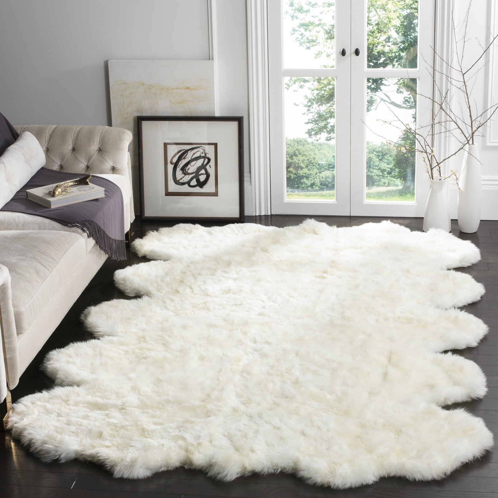 Mera Handmade Sheepskin White Area Rug, Rectangle 6' x 9'