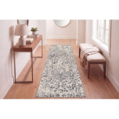 Bullis Floral Indoor Rug