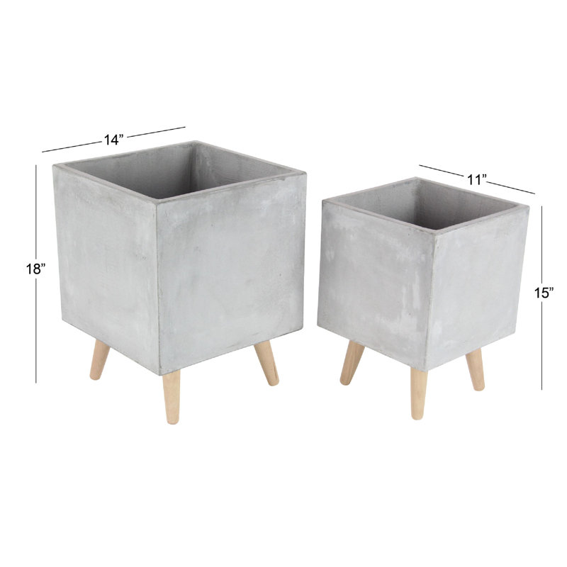 Lorris Planter, Gray