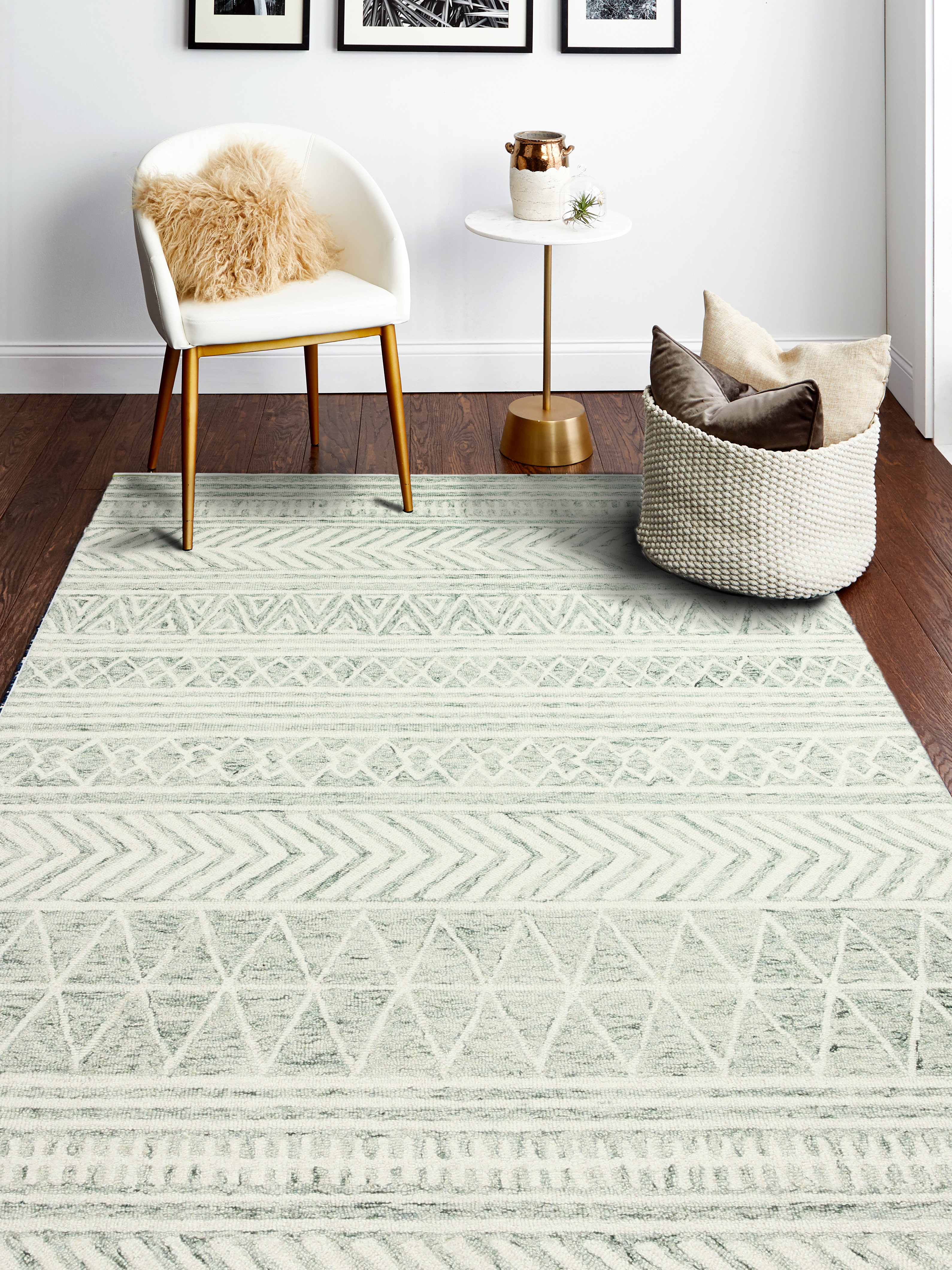Loon Peak® Irmengard Hand Tufted Wool Geometric Indoor Rug